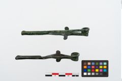 Foto von Bronzezweiknopffibel (NHMW-PRAE-024433)